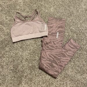 SOLD!!!! Gymshark Adapt Seamless Set